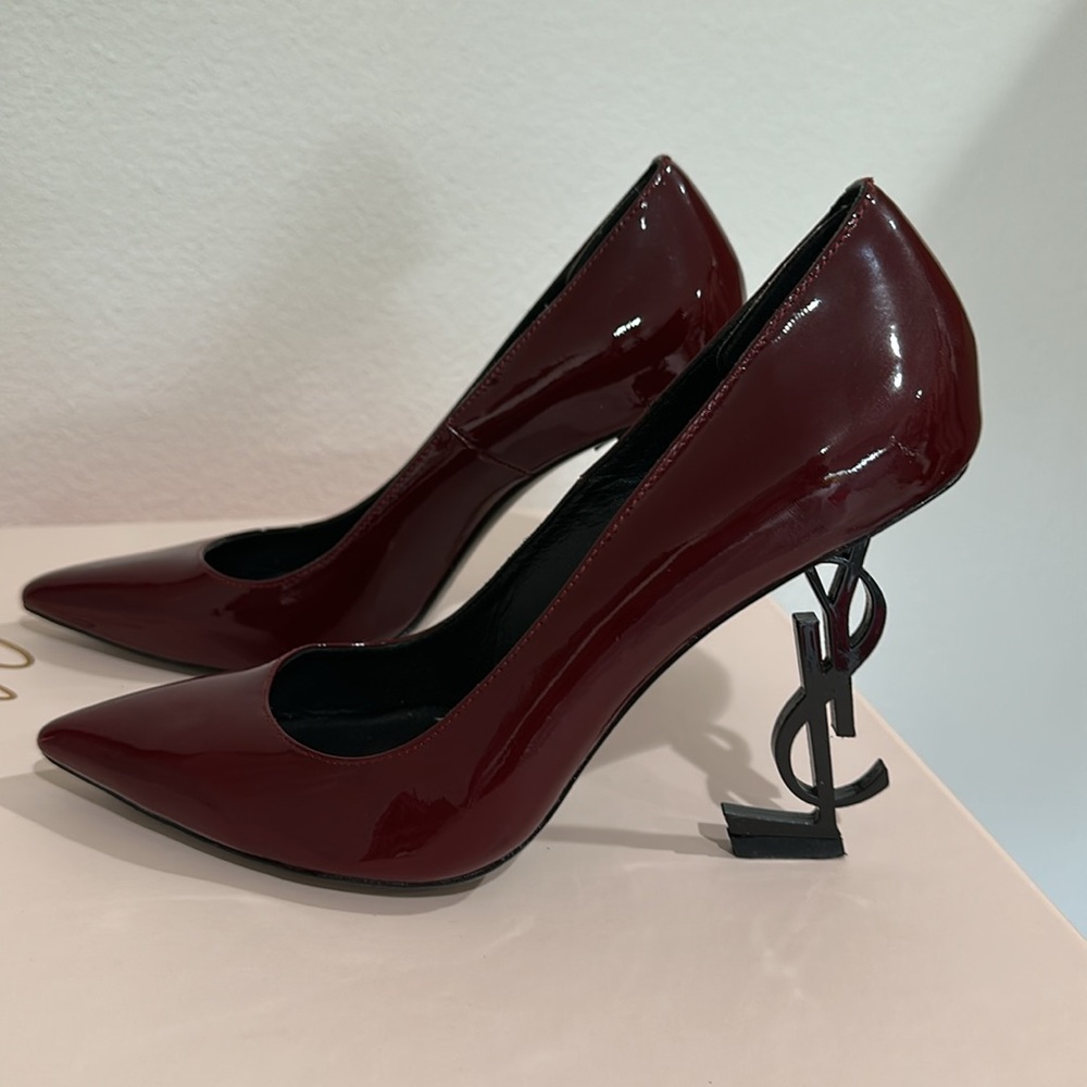 SAINT LAURENT OPYUM PUMPS IN PATENT LEATHER IN BURGUNDY - Picture 1 of 7
